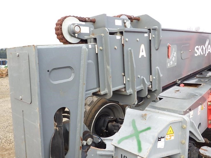 skyjack-sj1056th-image-16