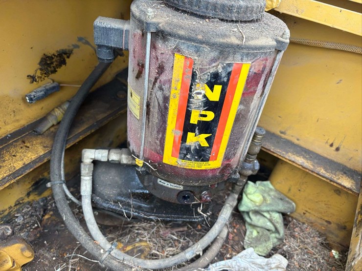 caterpillar-325cl-image-22