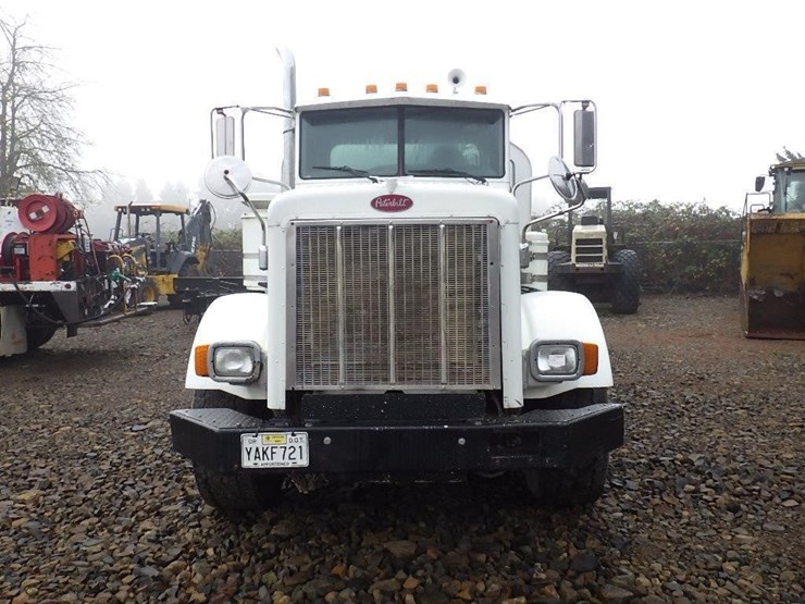 peterbilt-357-image-2