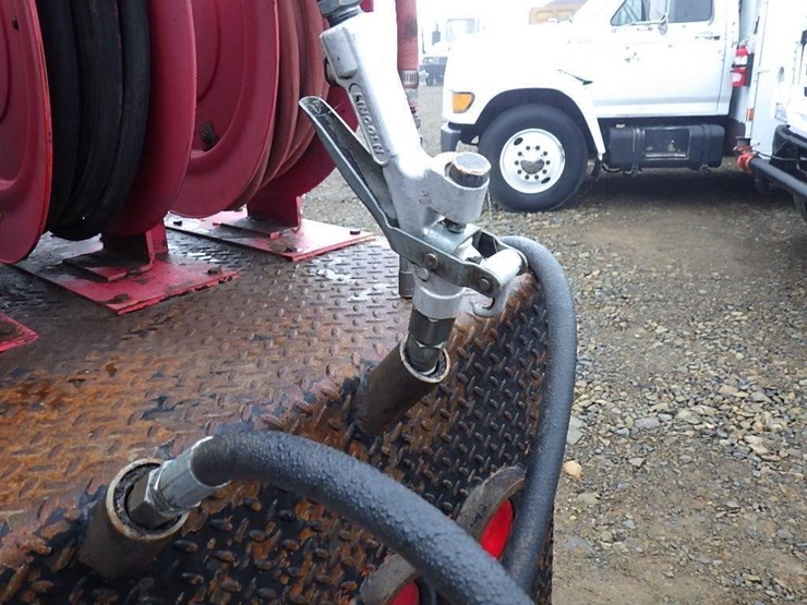 international-4900-image-14