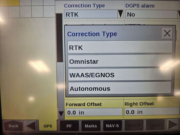 2018-cih/nh-372-gps-receiver-image-3