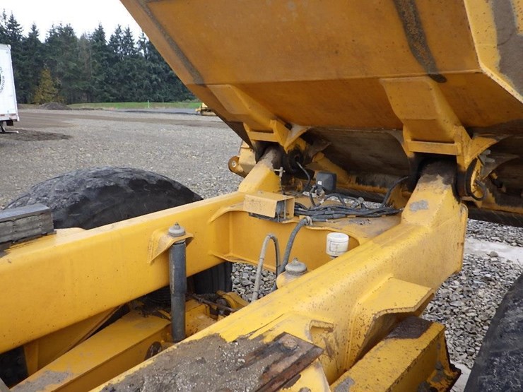 2005-volvo-a35d-image-12