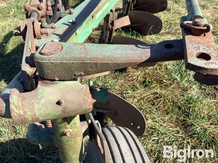 john-deere-f1350-image-12