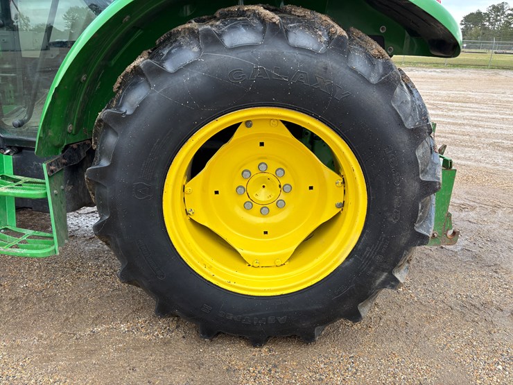 john-deere-5065e-image-9