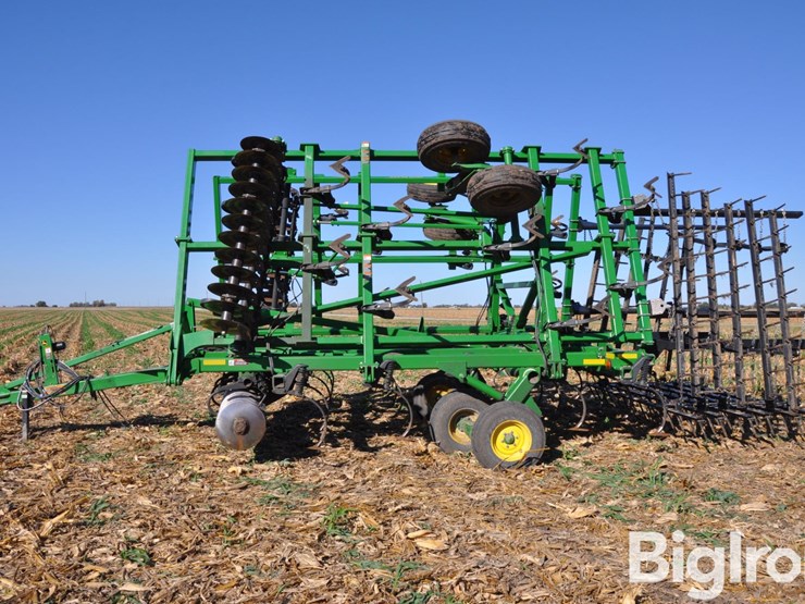 2011-john-deere-2310-image-8