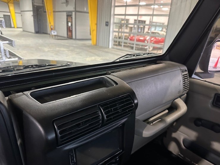 jeep-wrangler-image-40