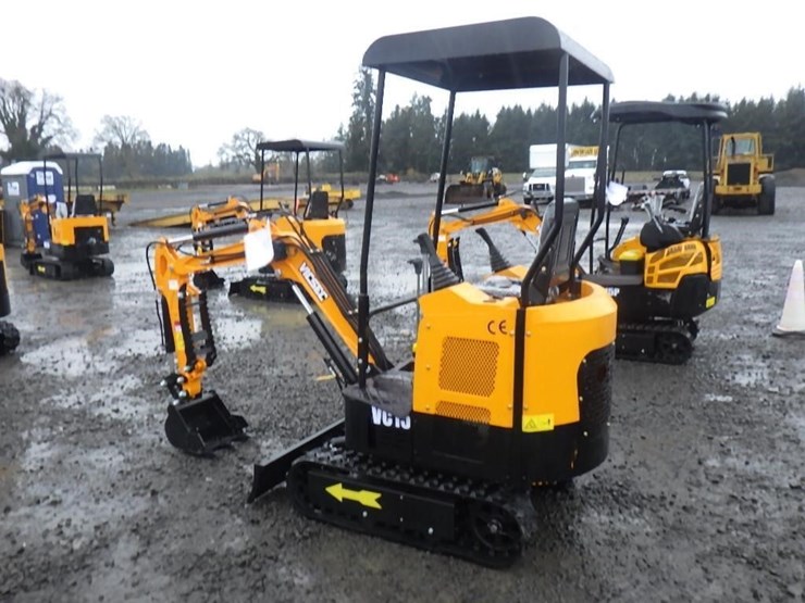 2025-vicsec-15-hydraulic-excavator-image-2