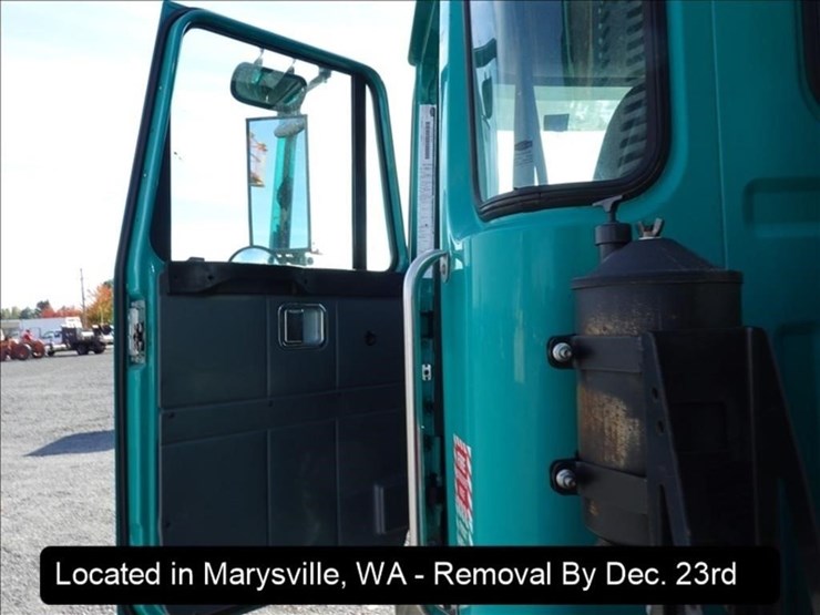 2015-wayne-curbtender-image-14