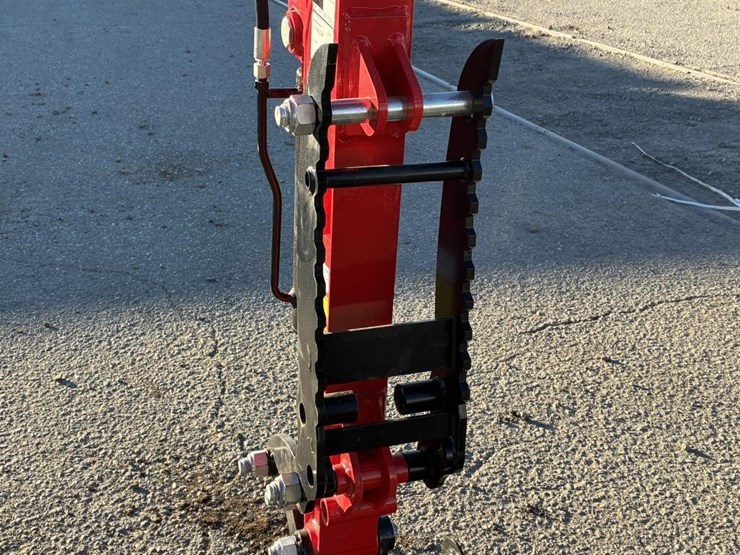 2025-miva-vc13c-excavator-image-10