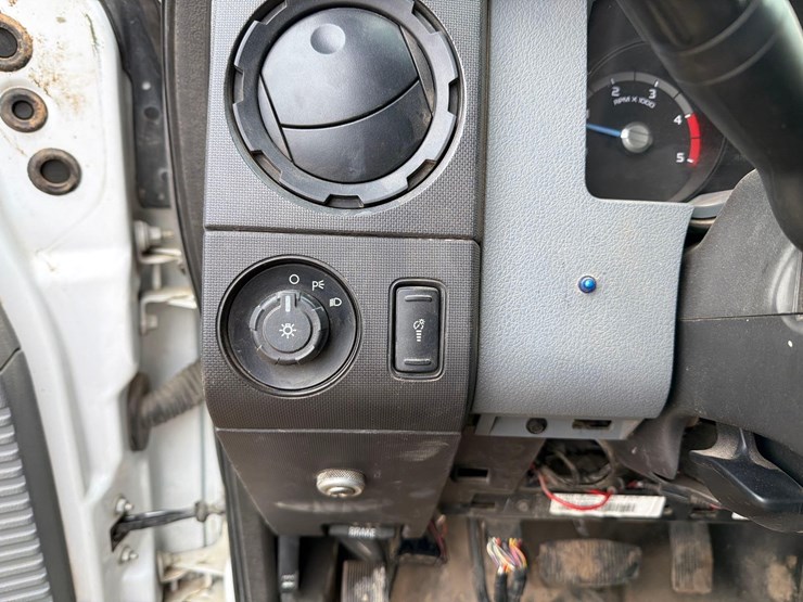 2015-ford-f450-image-22