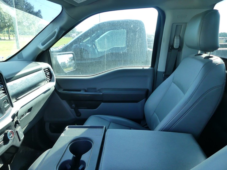 2021-ford-f150-xl-image-9