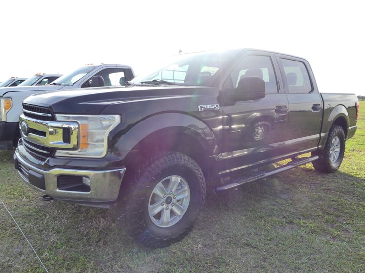2020-ford-f150-xlt-image-2