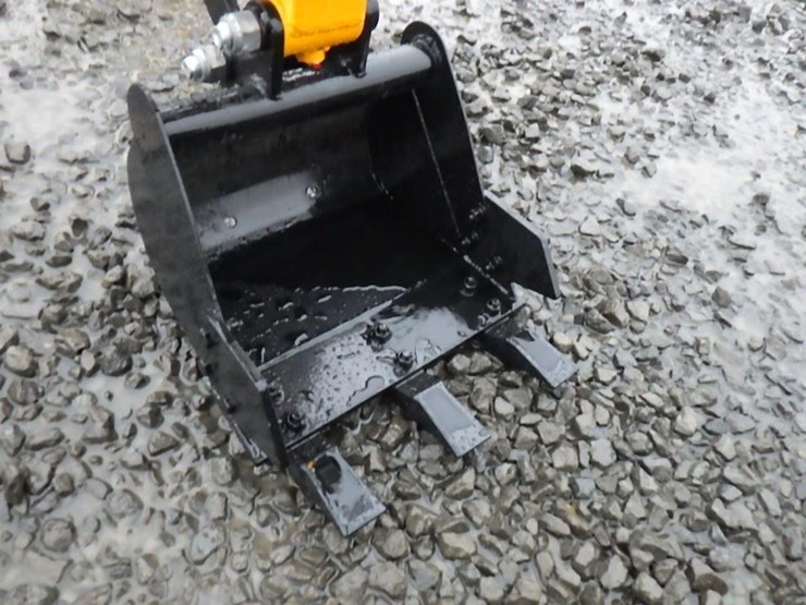 2025-vicsec-15p-hydraulic-excavator-image-5