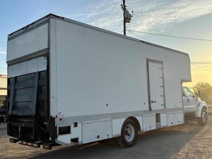 ford-f650-xlt-image-3