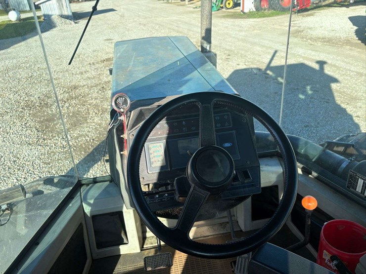 1991-ford-876-image-18