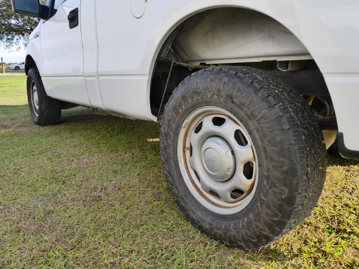 2013-ford-f150-xl-image-6