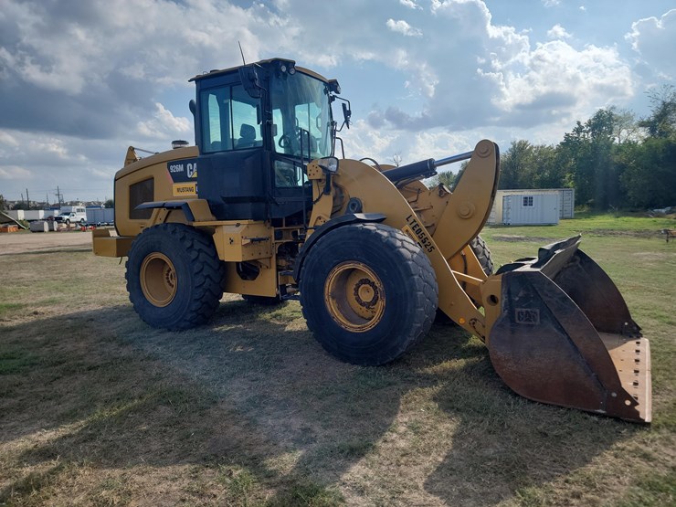 caterpillar-926-image-3