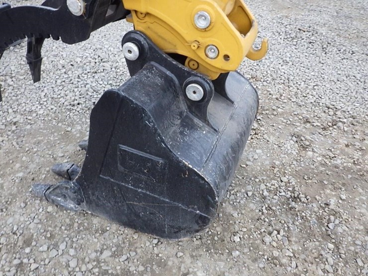 caterpillar-305.5e2-image-8