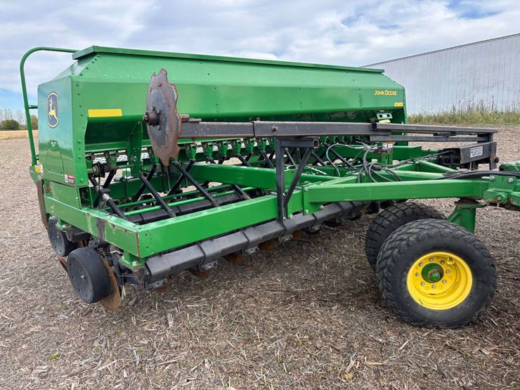 john-deere-1590-image-4