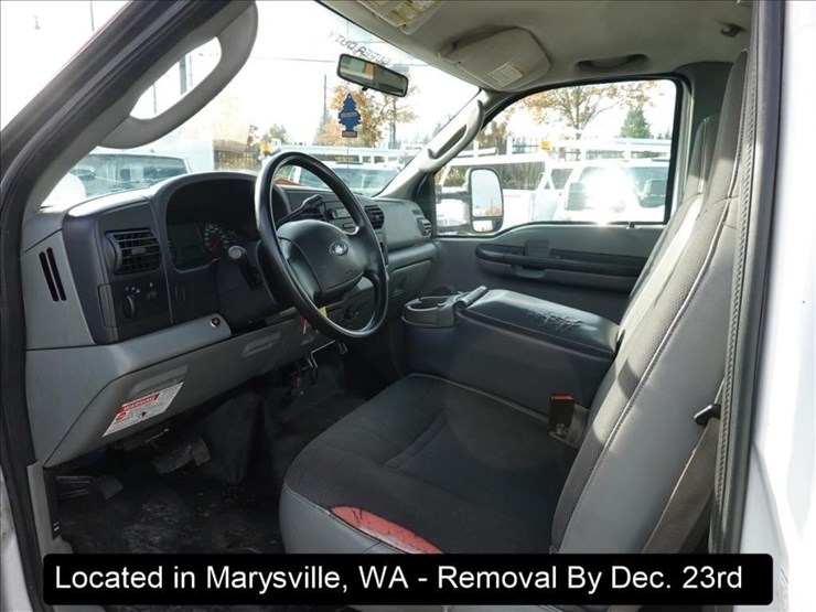 2007-ford-f550-image-9