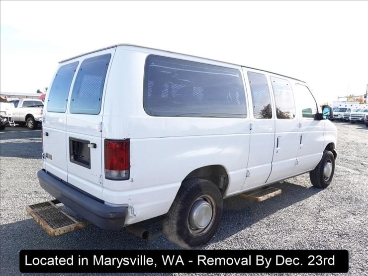 2005-ford-e350-image-13