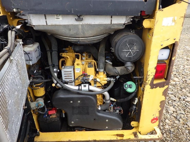 caterpillar-262d3-image-14