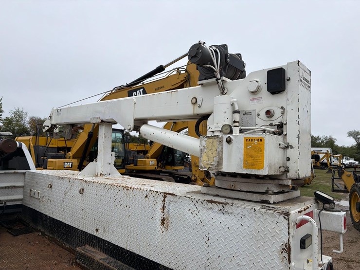 2019-ford-f550-image-8