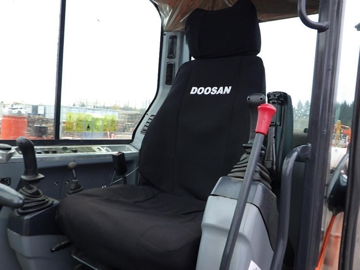 2022-doosan-sx60-9c-hydraulic-excavator-image-21