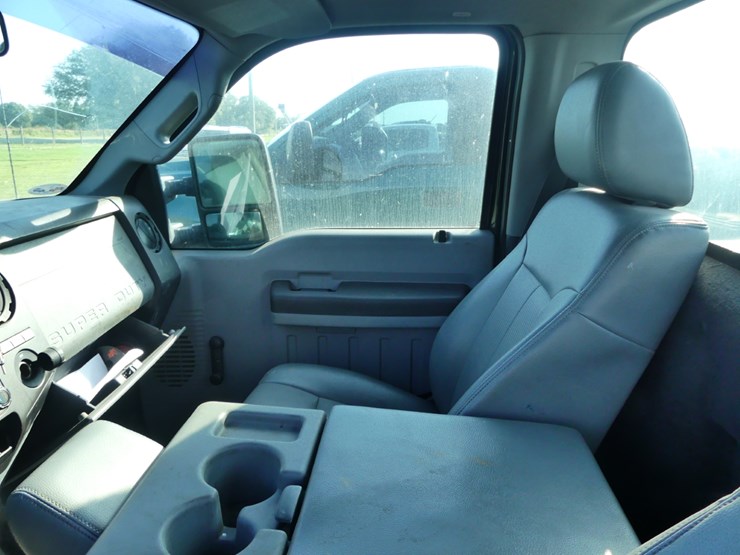 2015-ford-f250-xl-image-9