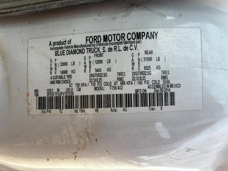 2014-ford-f750-image-24