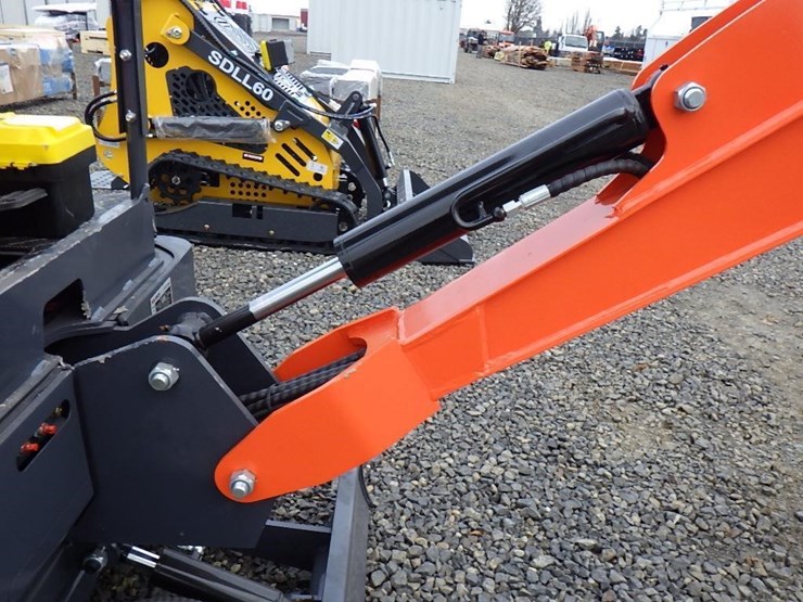 2025-sdlanch-sdle18p-hydraulic-excavator-image-11