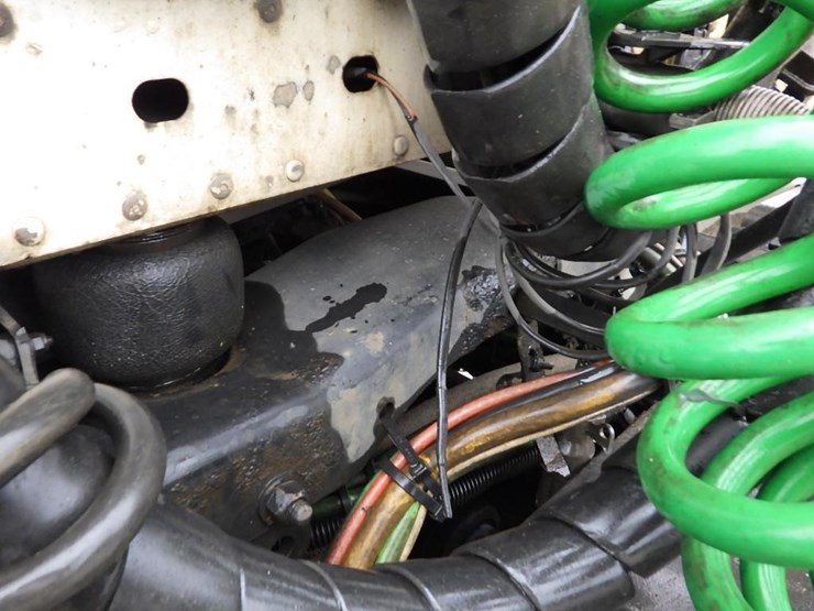 2005-freightliner-columbia-t/a-truck-tractor-image-14