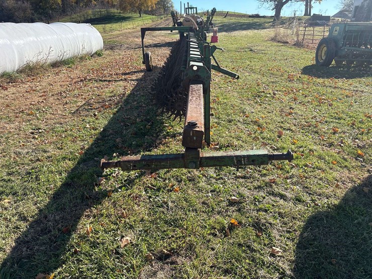 john-deere-400-image-5