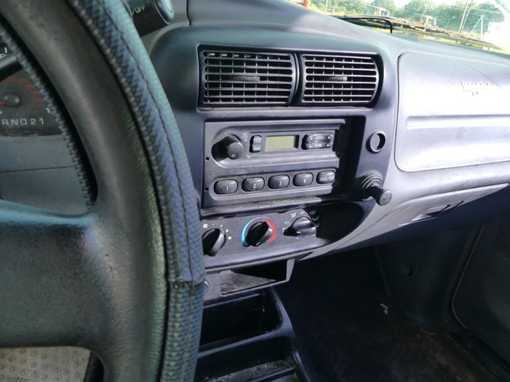 2011-ford-ranger-image-11