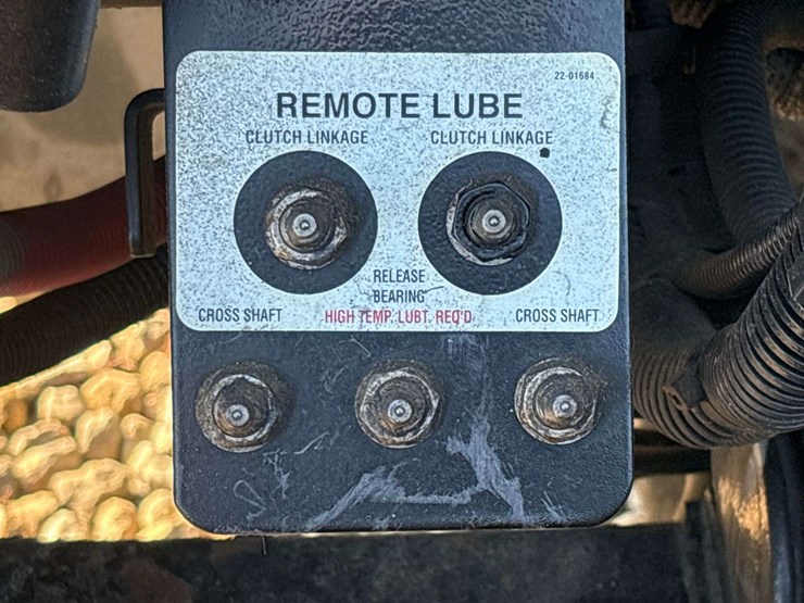 2014-kenworth-t800-image-16