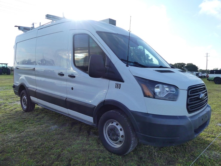 2018-ford-transit-image-2