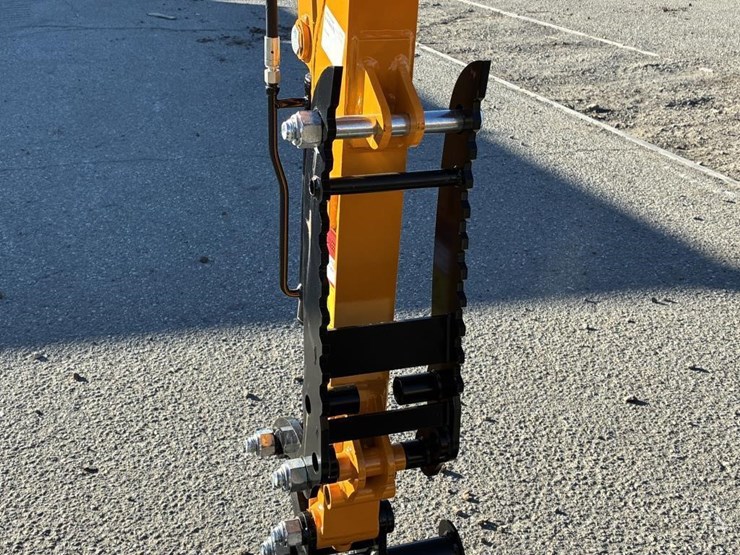 2025-vicsec-vc15-excavator-image-10