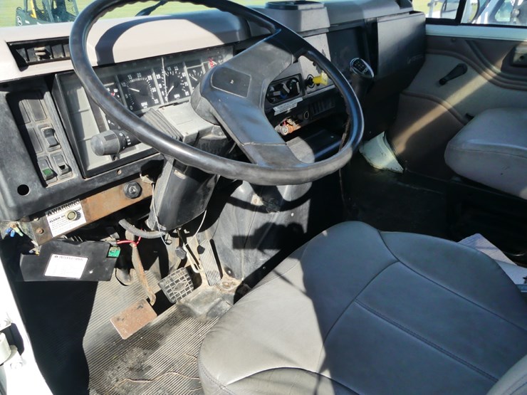 international-4800-image-14