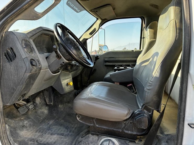 2014-ford-f750-image-12