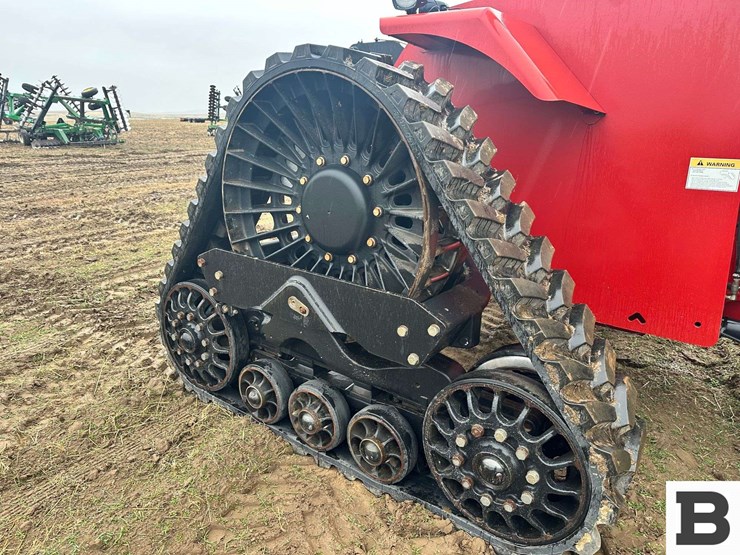 case-ih-400-image-75