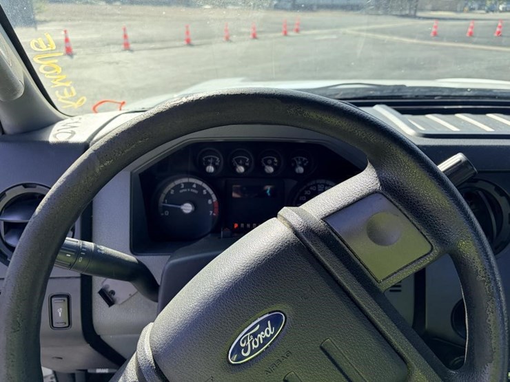 2014-ford-f250-image-12