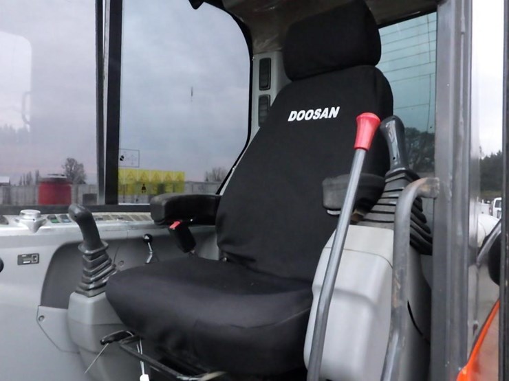 2024-doosan-dx60-9c-hydraulic-excavator-image-22