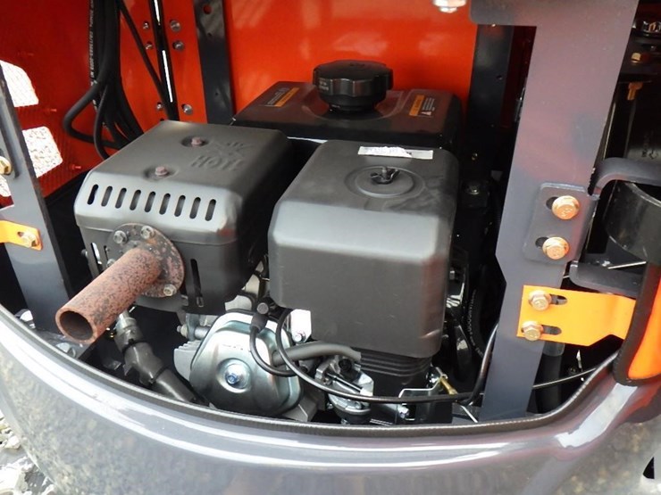 2025-sdlanch-sdle18p-hydraulic-excavator-image-17