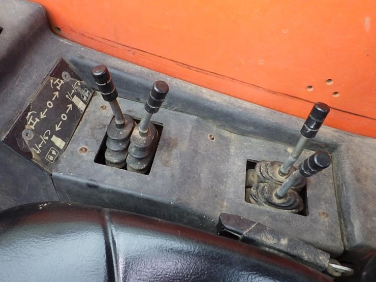 2012-jlg-g10-55a-image-31