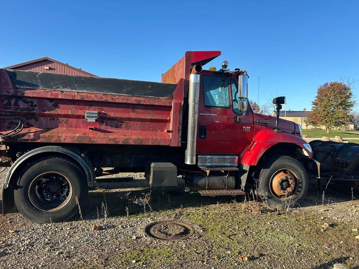 2005-international-workstar-7400-image-3