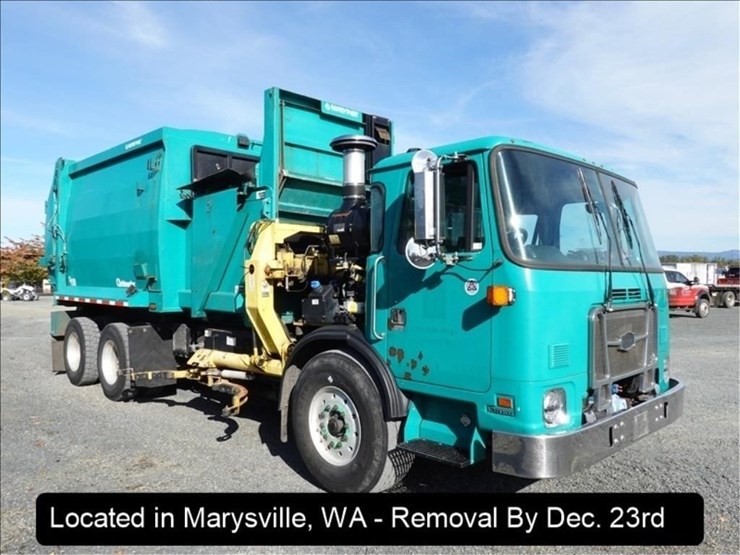 2015-wayne-curbtender-image-32