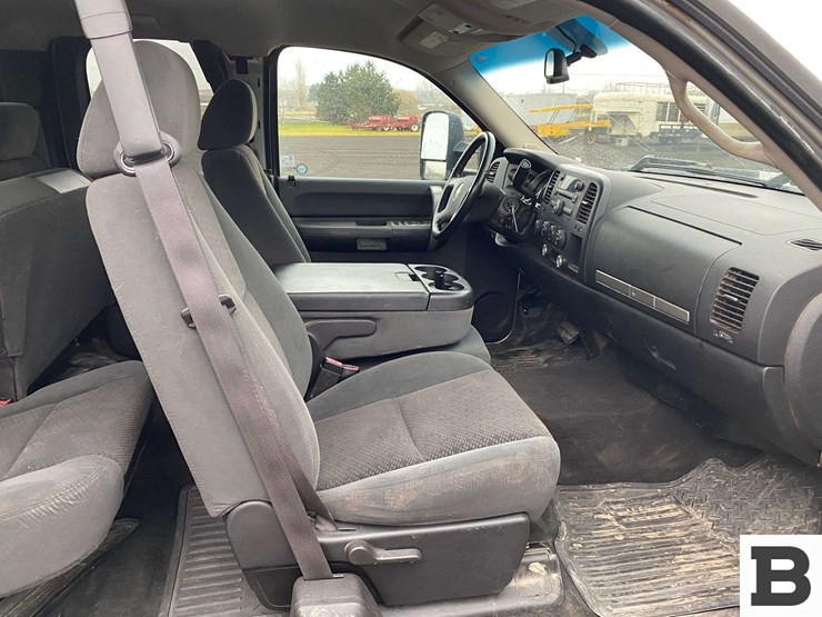 2008-chevrolet-2500-image-27