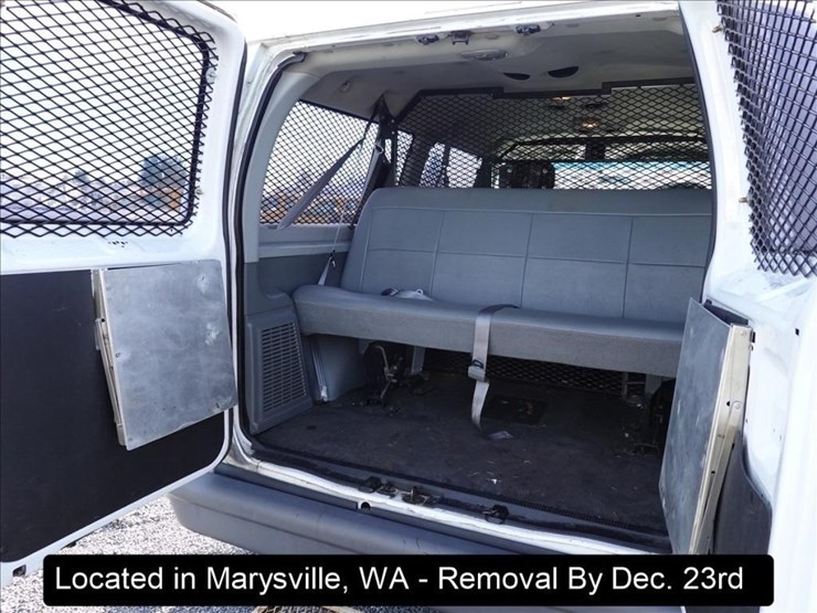 2005-ford-e350-image-24