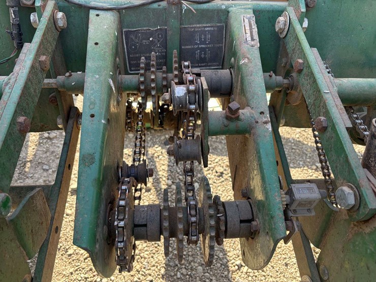 john-deere-7000-image-16