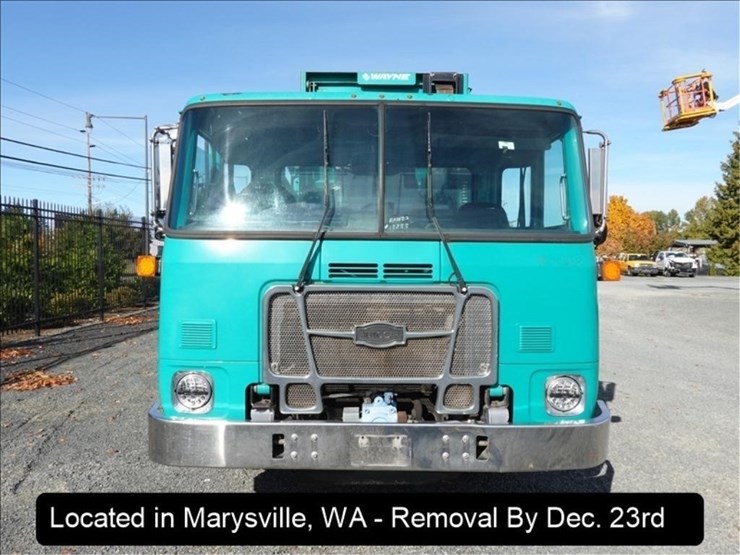 2015-wayne-curbtender-image-33